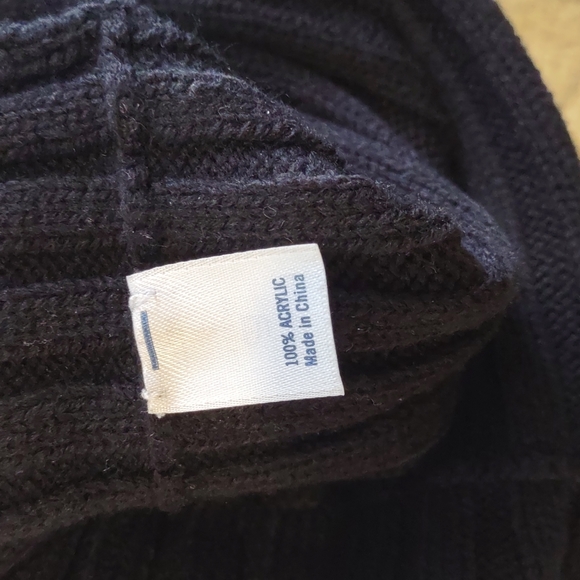 Infinity Black Ribbed Scarf - Picture 4 of 7